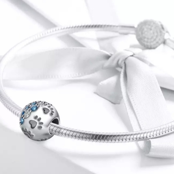 Pave paw print with crystals charm. - Picture 8 of 8